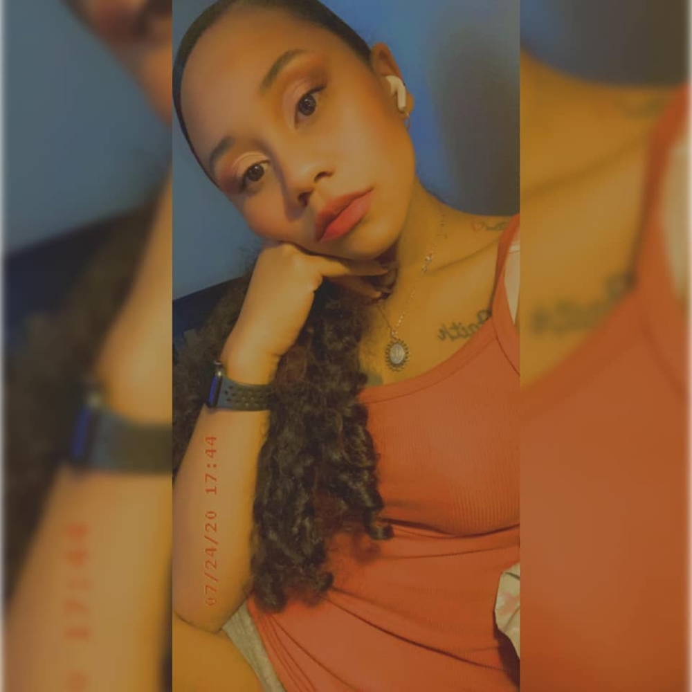 Meet your Posher, Kelly